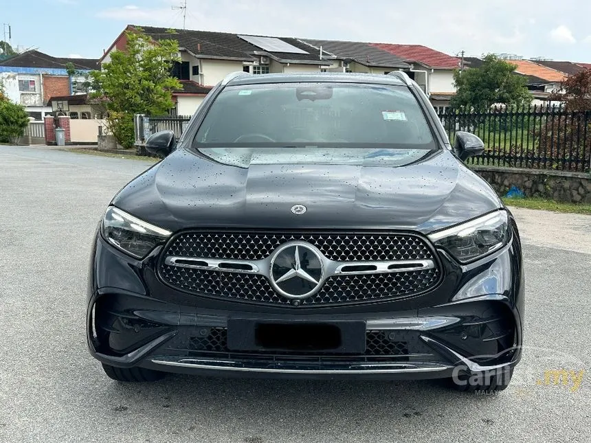 2023 Mercedes-Benz GLC300 4MATIC AMG Line SUV
