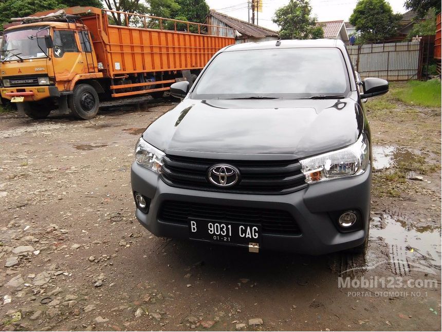 2016 Toyota Hilux E Extended Cab Pick-up