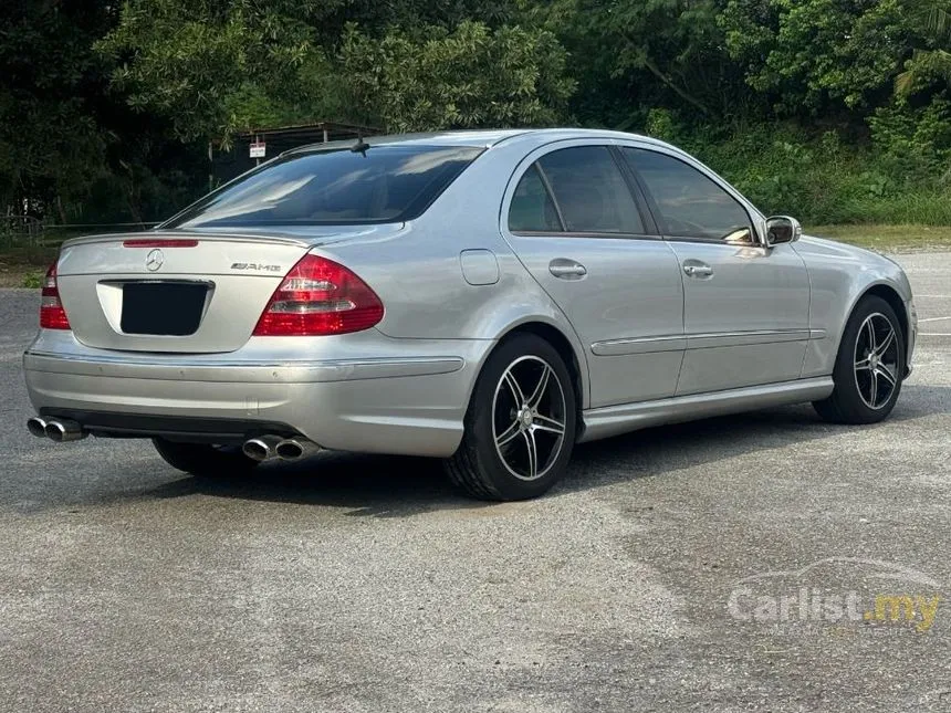 2004 Mercedes-Benz E240 Sedan