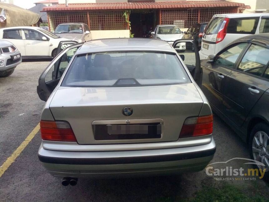 1996 BMW 318i Sedan