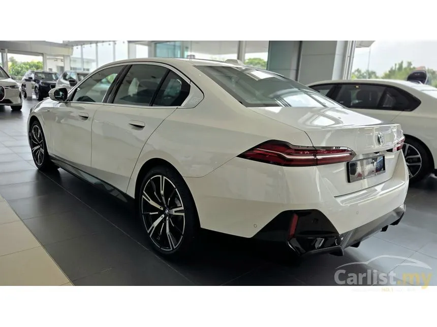 2026 BMW 530i M Sport Sedan