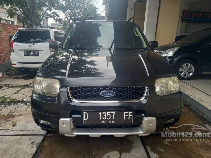 Jual Mobil Ford Escape 2006 XLT 4x2 2.3 di Jawa Barat Automatic SUV Hitam Rp 85.000.000