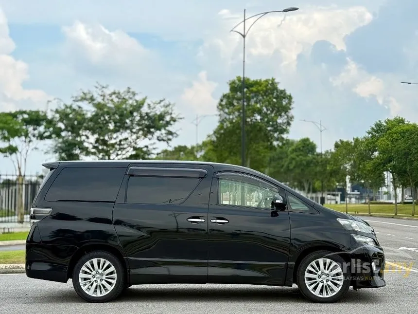 2014 Toyota Vellfire X MPV