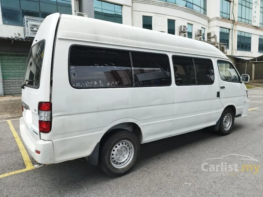 2010 Shenyang Brilliance Era Jinbei Van