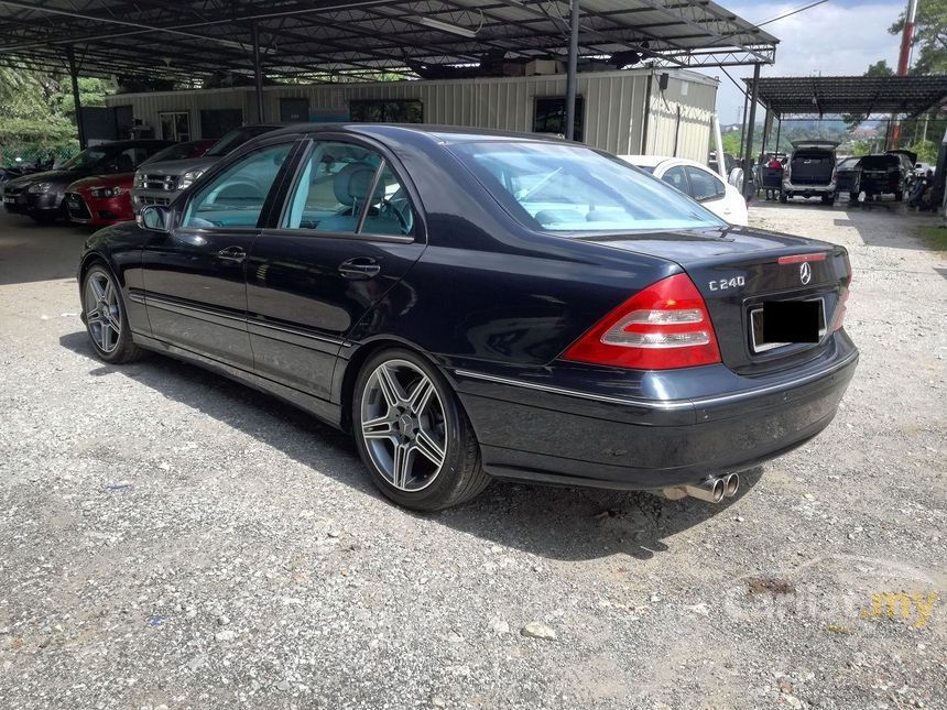 Mercedes-Benz C240 2002 Avantgarde 2.6 in Selangor 