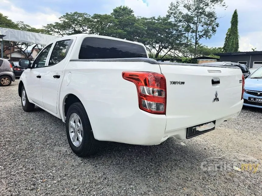 2017 Mitsubishi Triton Dual Cab 4X4 Pickup