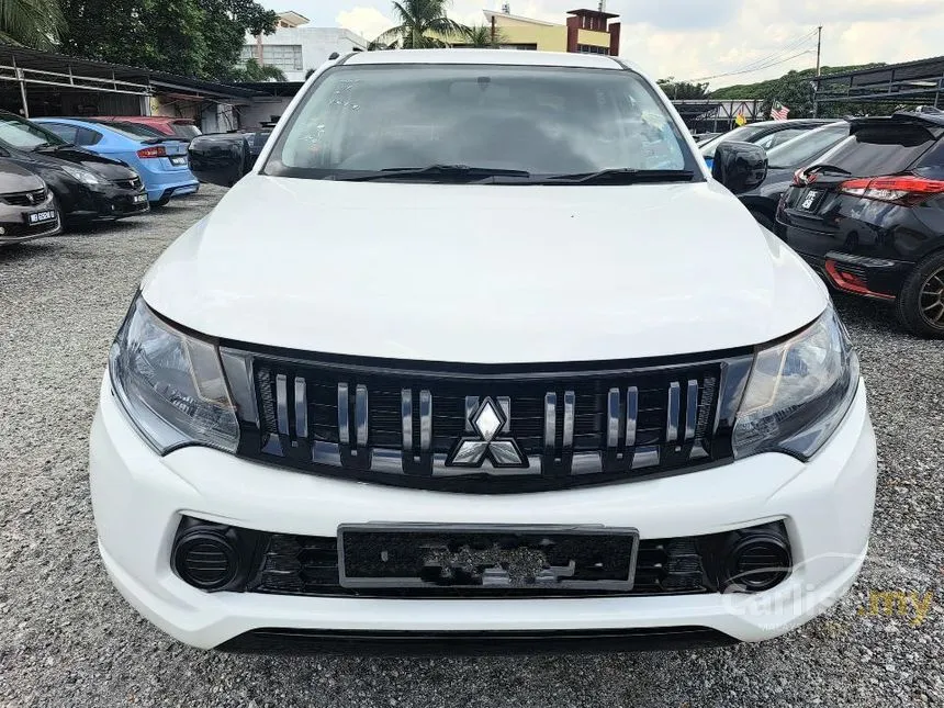 2017 Mitsubishi Triton Dual Cab 4X4 Pickup