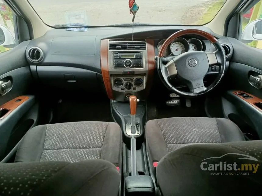 2012 Nissan Grand Livina CVTC Comfort MPV