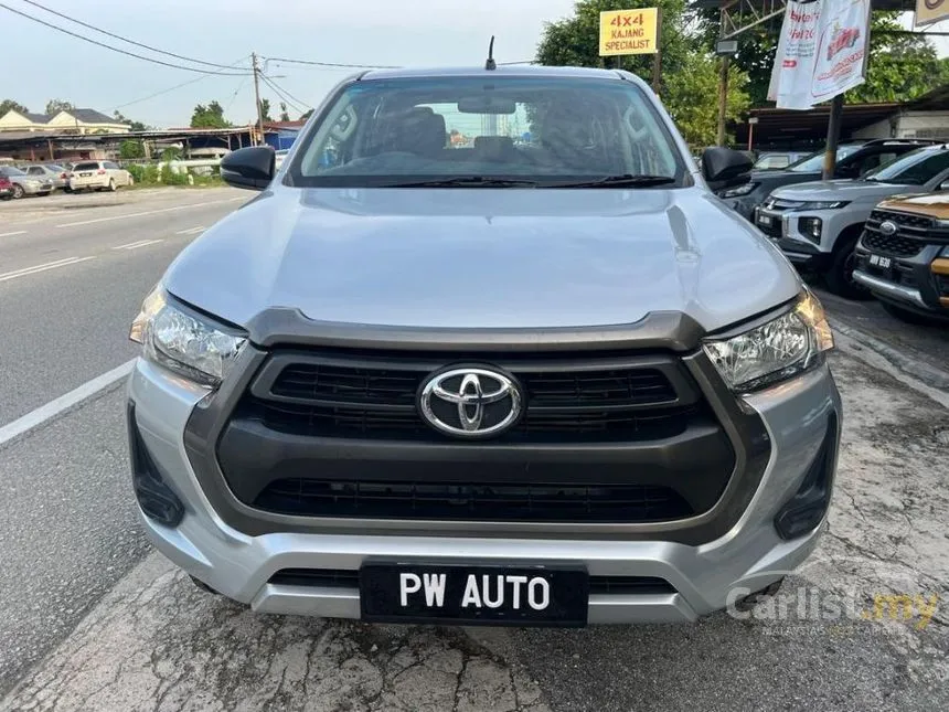 2021 Toyota Hilux E Dual Cab Pickup