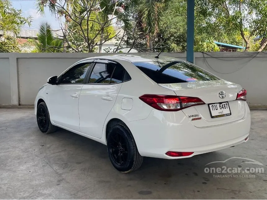 2022 Toyota Yaris Ativ Entry Sedan
