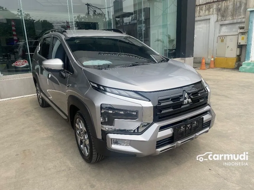 Jual Mobil Mitsubishi Xpander 2024 CROSS Premium Package 1.5 di DKI Jakarta Automatic Wagon Silver Rp 280.800.000