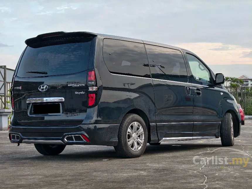 2018 Hyundai Grand Starex Royale MPV