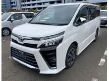 2021 Toyota Voxy 2.0 ZS Facelift  7-Seater  Pre-Crash  LDA  Power Doors  Family MPV