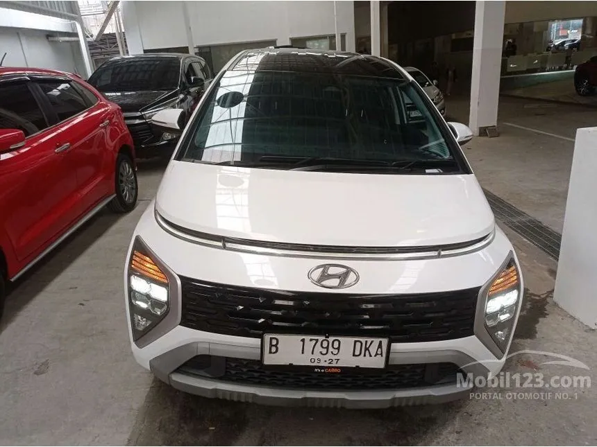 Jual Mobil Hyundai Stargazer 2022 Prime 1.5 di Jawa Barat Automatic Wagon Putih Rp 225.000.000