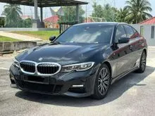 (25xxxKM Mileage Only) 2022/2023 BMW 320i 2.0 M Sport Runout Edition Sedan (Under Warranty)