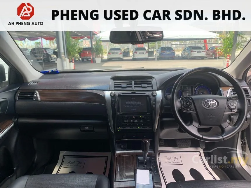 2015 Toyota Camry Hybrid Sedan