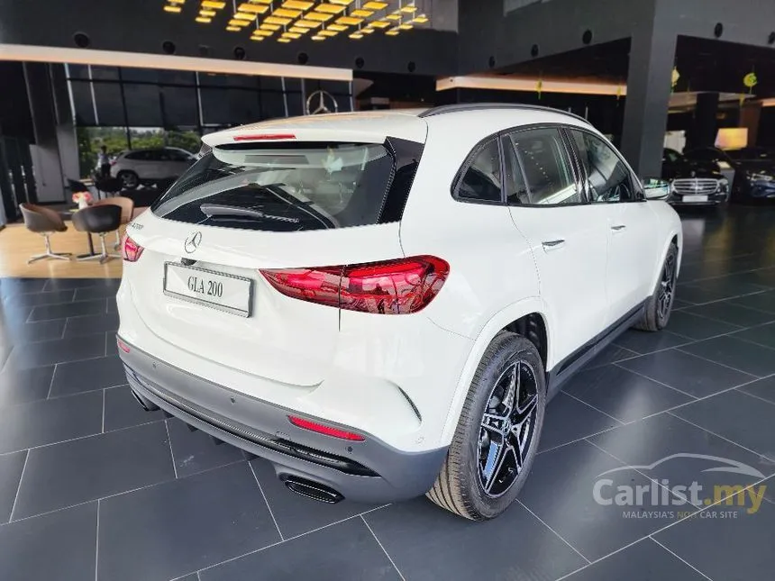 2026 Mercedes-Benz GLA200 Progressive Line SUV