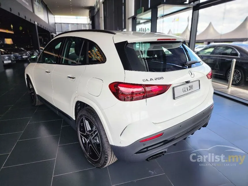 2026 Mercedes-Benz GLA200 Progressive Line SUV
