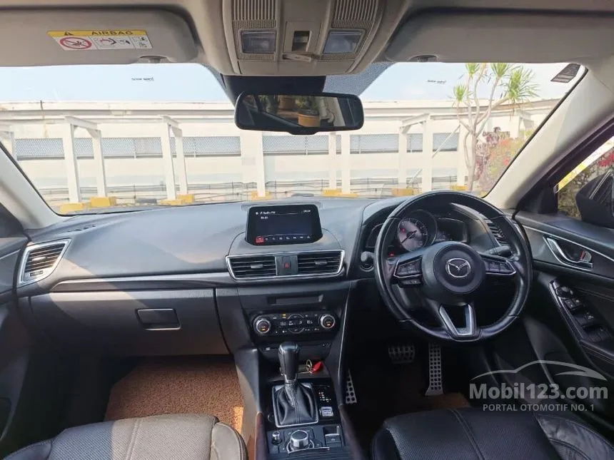 2018 Mazda 3 SKYACTIV-G SPEED Hatchback