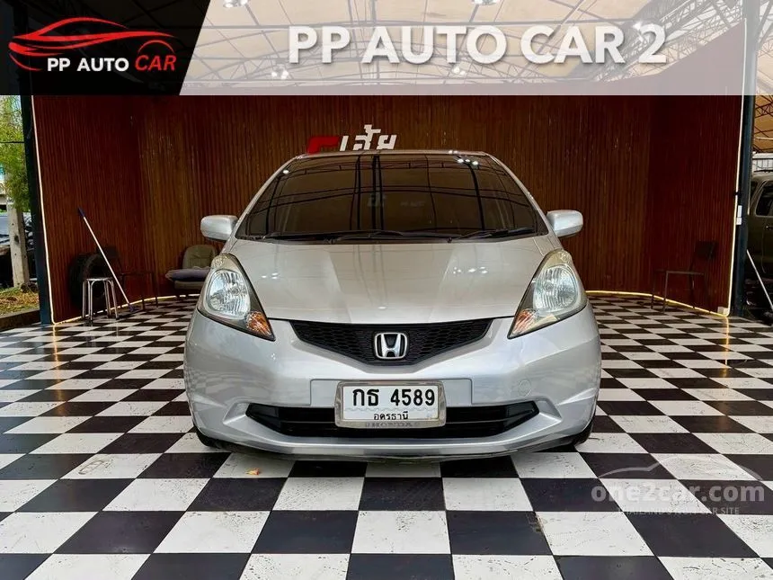 2010 Honda JAZZ V Hatchback
