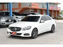 2015 Mercedes-Benz E200 2.0 W212 (ปี 10-16) Executive Sedan