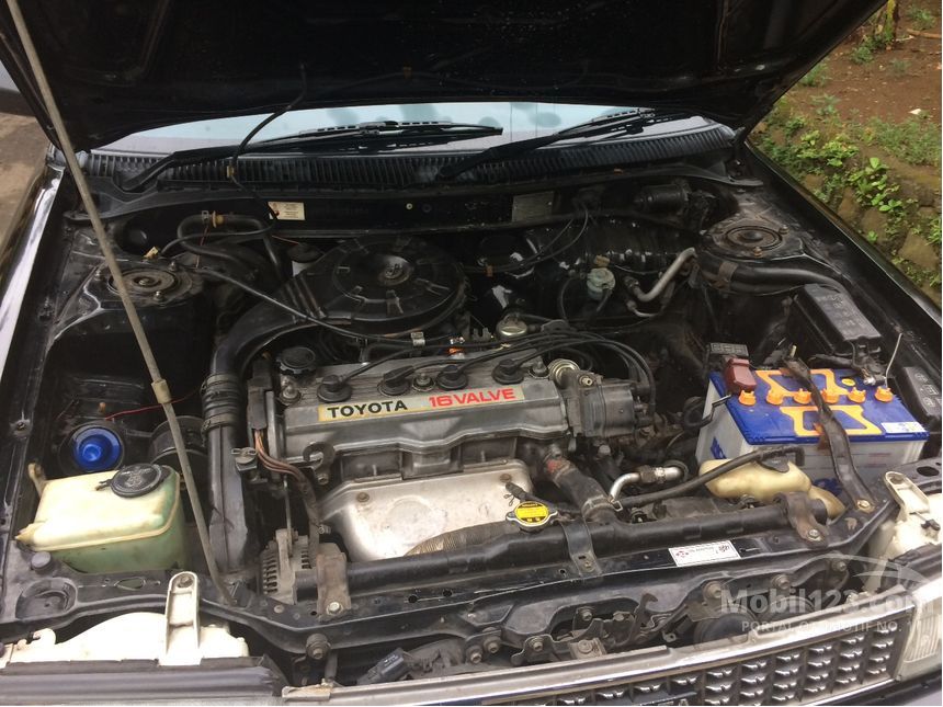 1990 Toyota Corolla Sedan