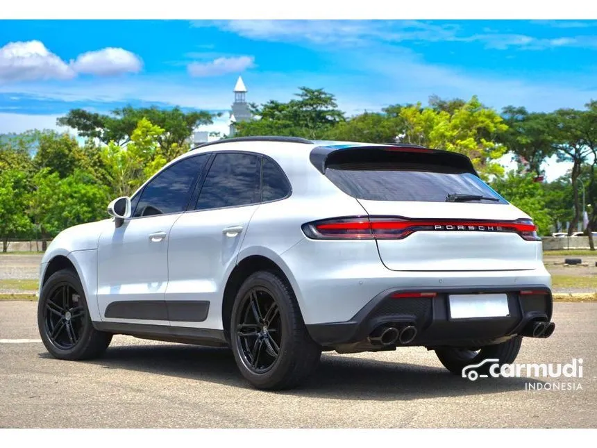 2014 Porsche Macan SUV