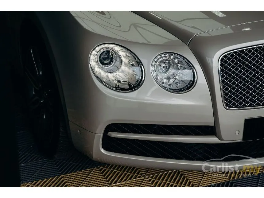 2016 Bentley Flying Spur V8 Mulliner Sedan