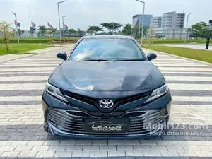 2020 Toyota Camry 2.5 V Sedan