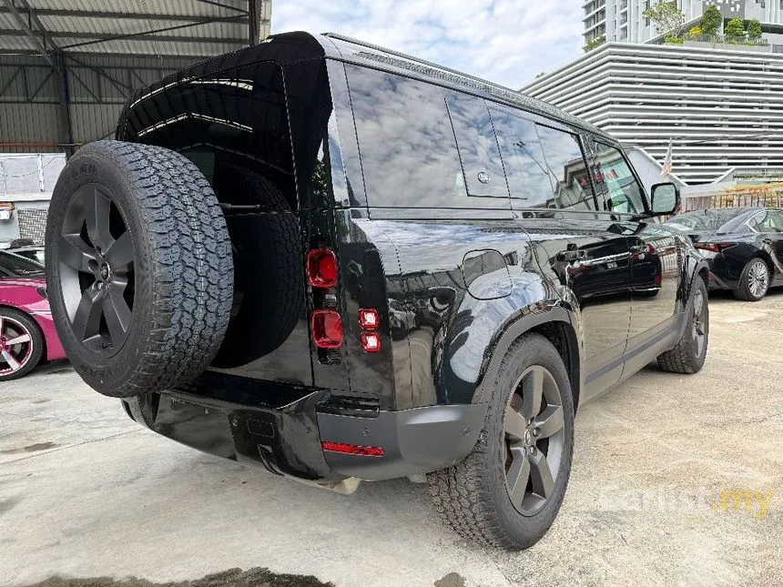 2024 Land Rover Defender 110 P300 SE SUV