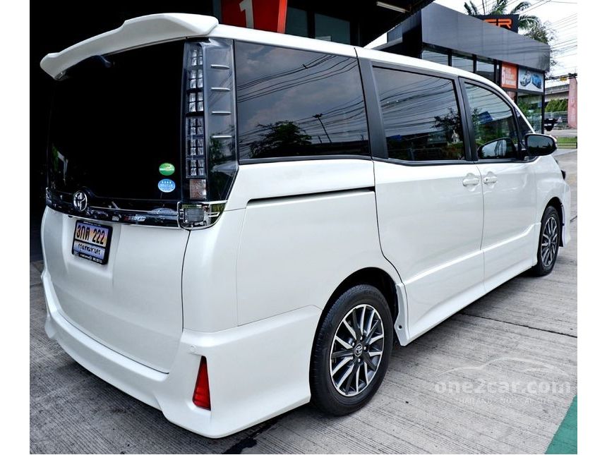 toyota-voxy-2015-zs-2-0-in-automatic-mpv-for