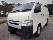 Toyota Hiace 2.5 (M) Panel Van Van SUPER TIPTOP 4 TYRE LIKE NEW SEE TO BELIEVE  year made 2017