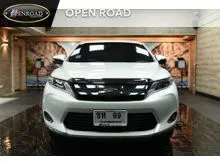 2014 Toyota HARRIER 2.5 (ปี 14-17) Hybrid E-Four 4WD Wagon