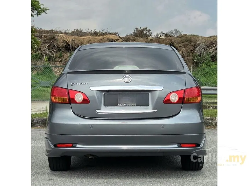 2011 Nissan Sylphy Luxury Sedan