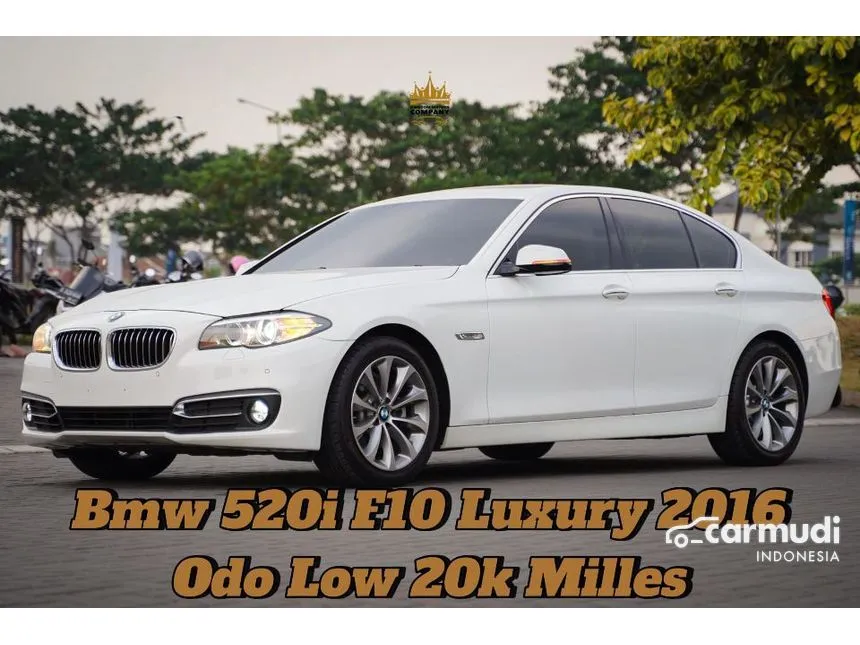 2016 BMW 520i Luxury Sedan