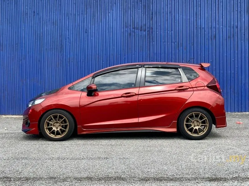 2021 Honda Jazz V Hatchback