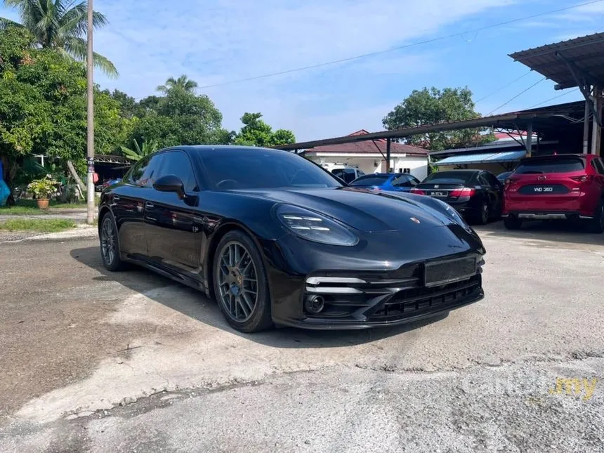 2014 Porsche Panamera Hatchback