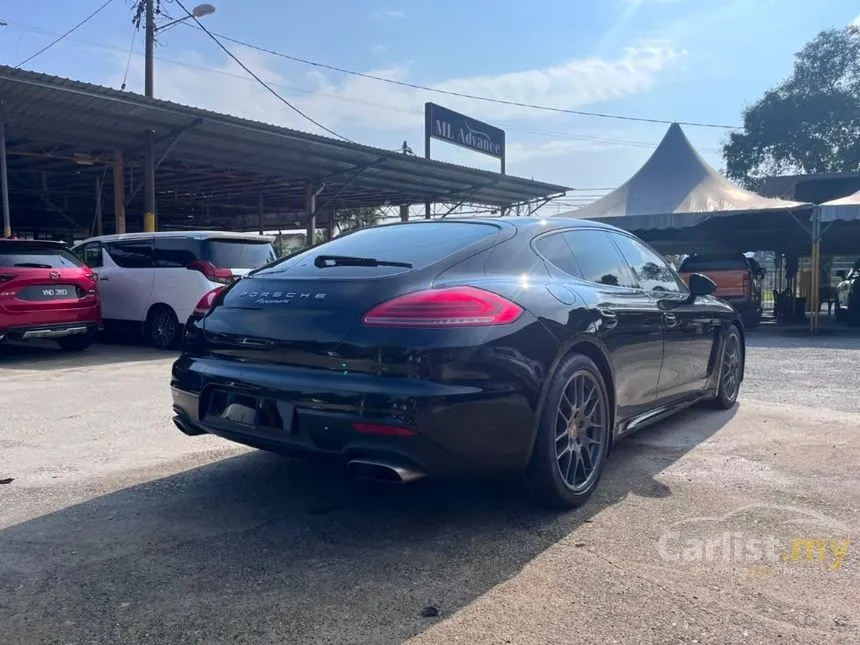 2014 Porsche Panamera Hatchback