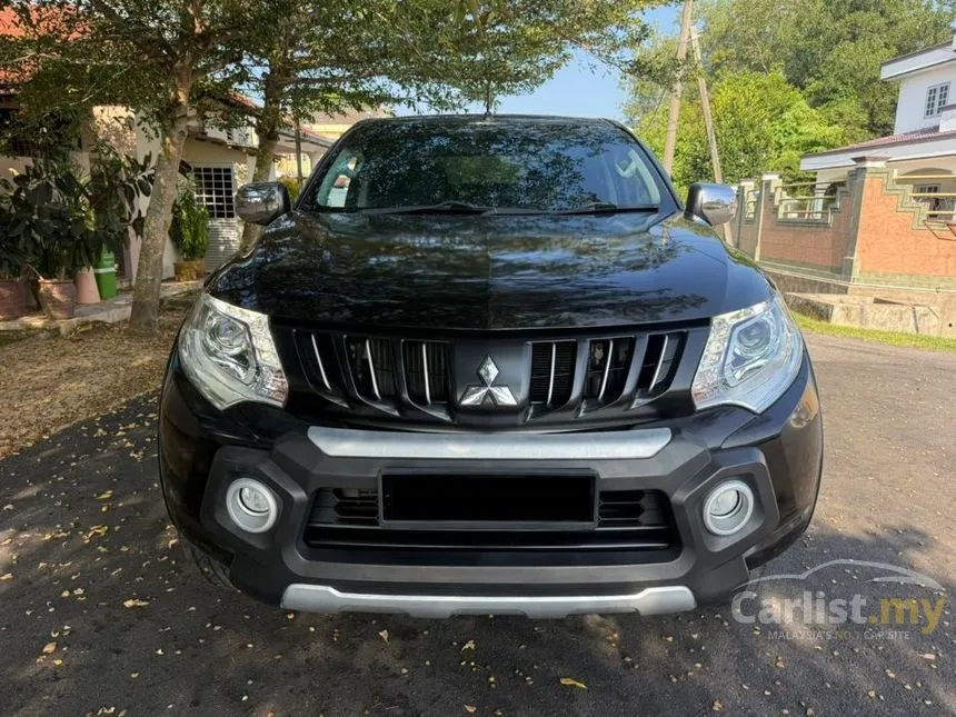 2015 Mitsubishi Triton VGT Phantom Dual Cab 4X4 Pickup