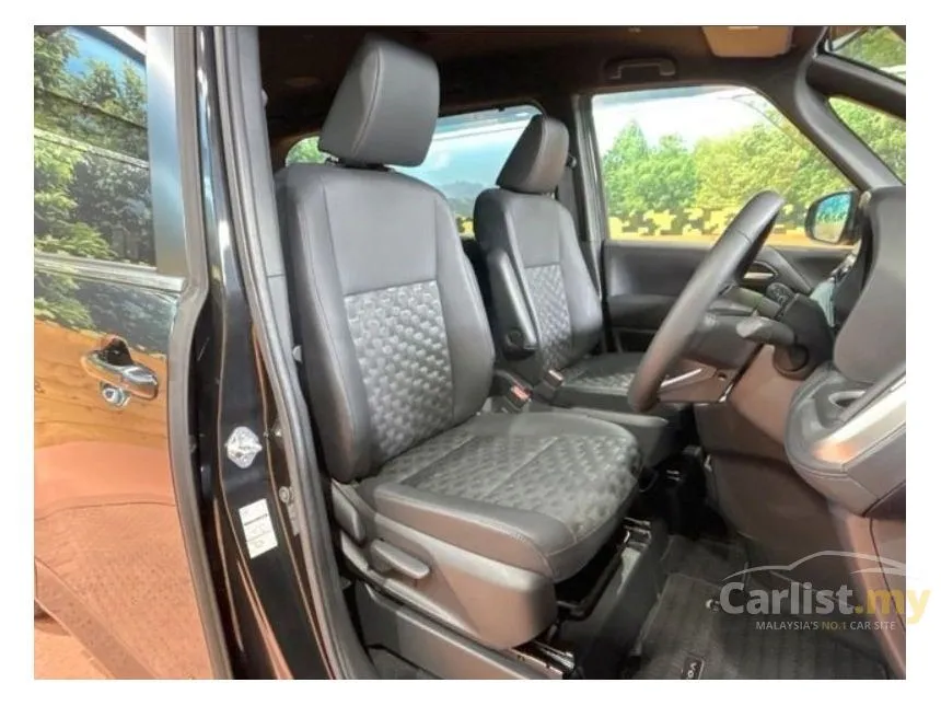 2023 Toyota Voxy S-Z MPV