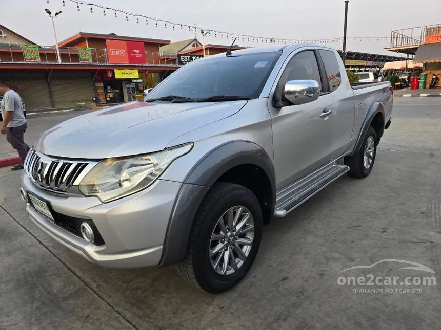 2015 Mitsubishi TRITON GLS Plus Mega Cab Pickup