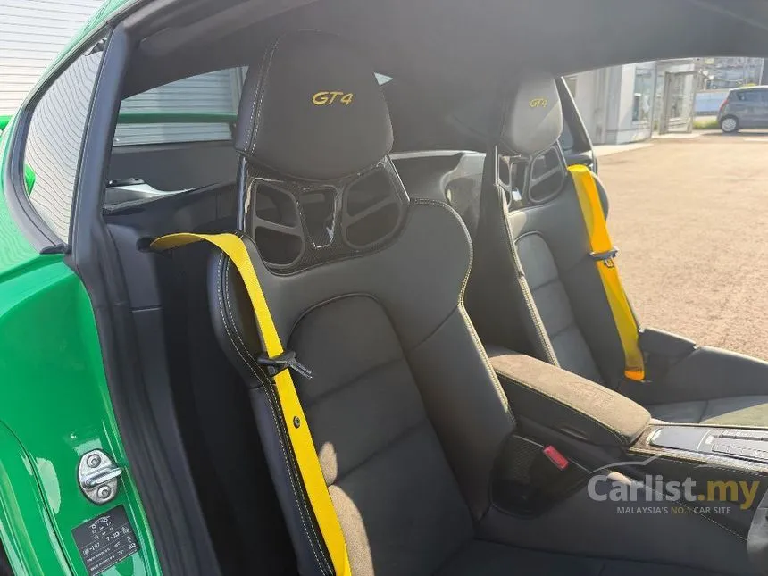 2021 Porsche 718 Cayman GT4 Coupe