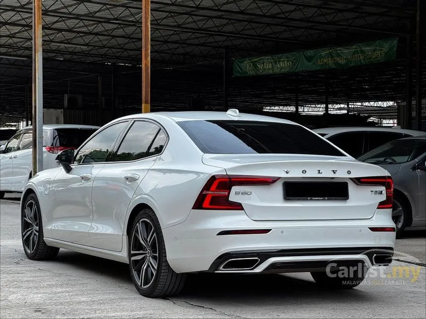 2020 Volvo S60 Recharge T8 R-Design Sedan