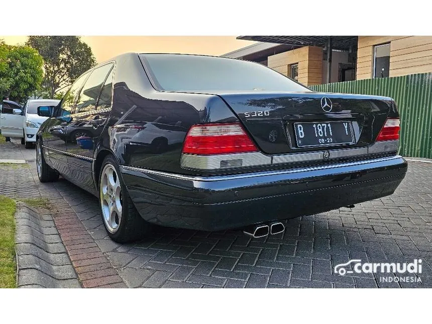 1996 Mercedes-Benz S320 Sedan