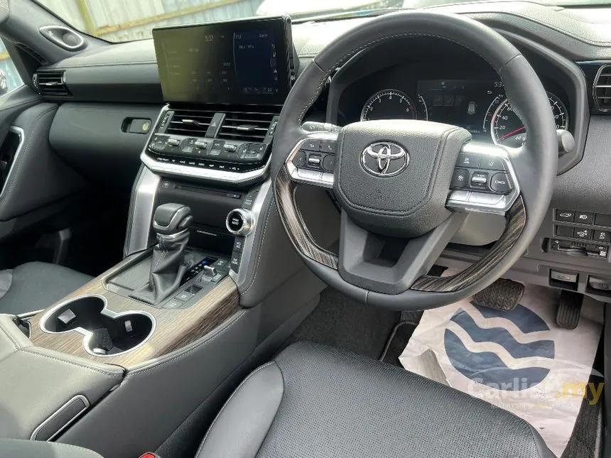 2022 Toyota Land Cruiser J300 ZX Modellista SUV