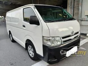 2013 Toyota Hiace 2.5 Panel Van Van