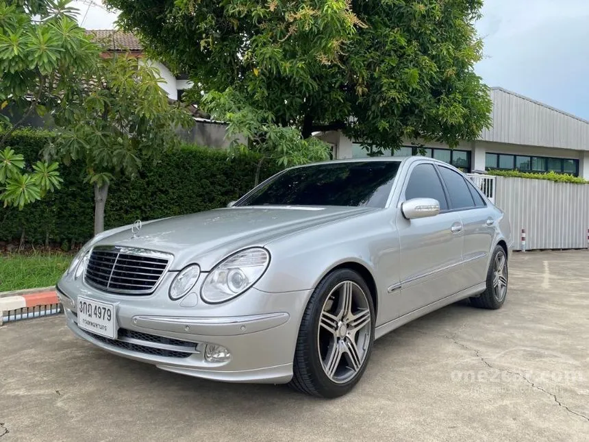 2004 Mercedes-Benz E240 Avantgarde Sedan