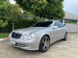 2004 Mercedes-Benz E240 2.6 Avantgarde Sedan