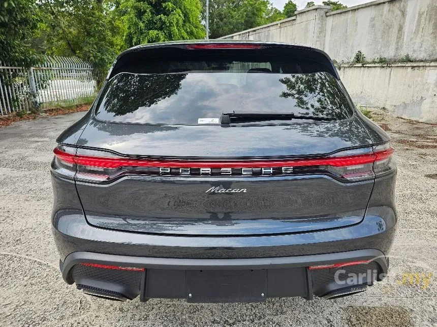 2022 Porsche Macan SUV