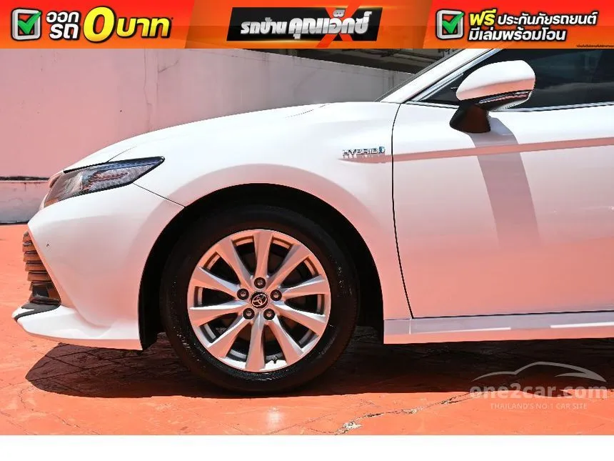 2019 Toyota CAMRY Hybrid Sedan